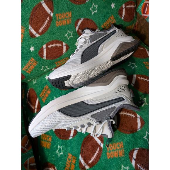 Amplifier Slip On Sneakers - Picture 6 of 8